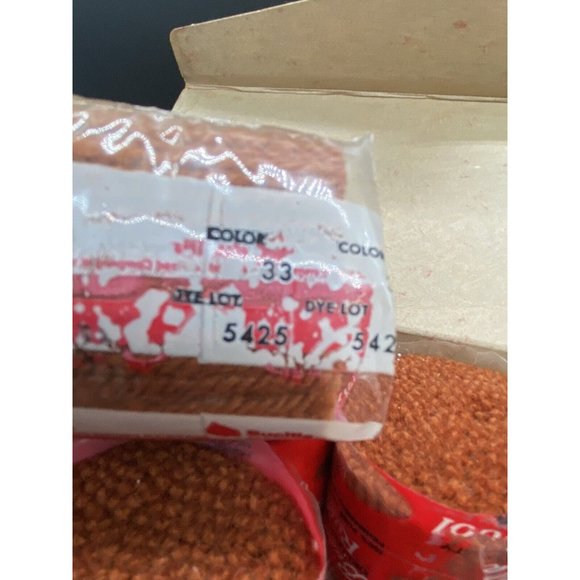 Vintage Bucilla 100% Pure Wool Pre Cut Latch Hook Rug Mothproof NOS Original Box - Picture 12 of 13